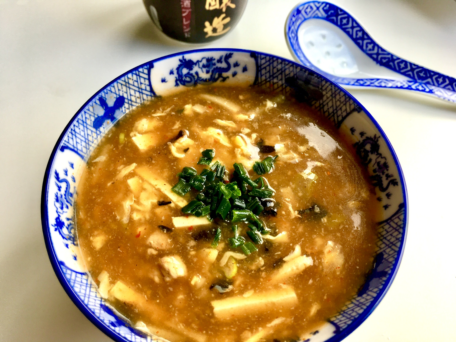 scharf-saure Peking Suppe