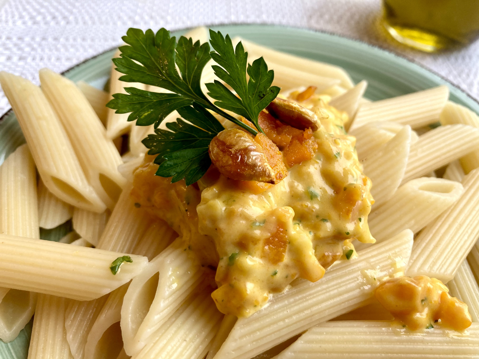 Vegetarische Carbonara mit Kürbis