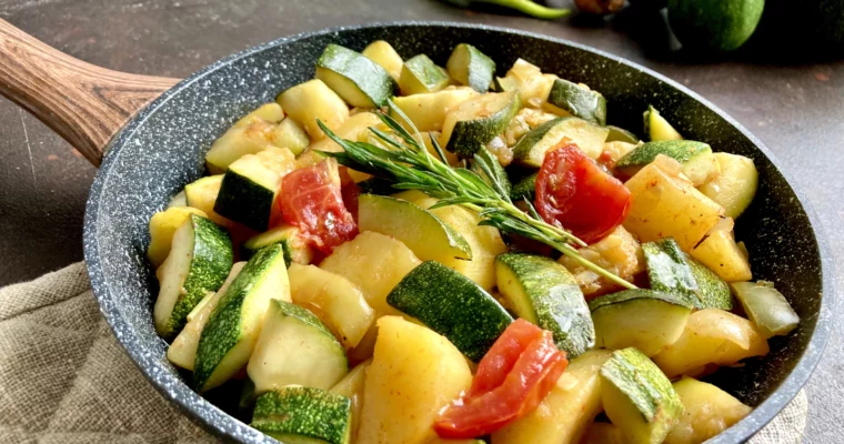 Zucchini Pfanne mit Kartoffeln