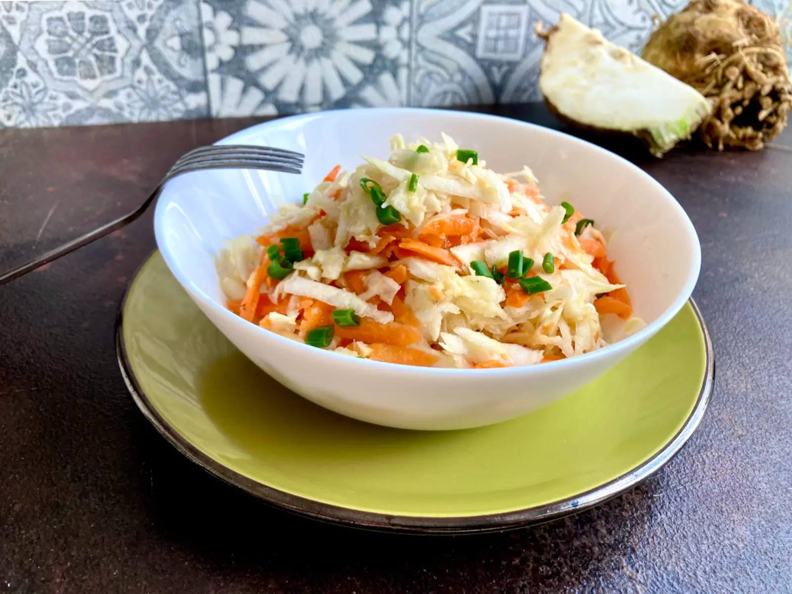 Selleriesalat mit Karotte