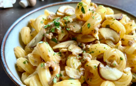 Pasta mit Champignonsauce